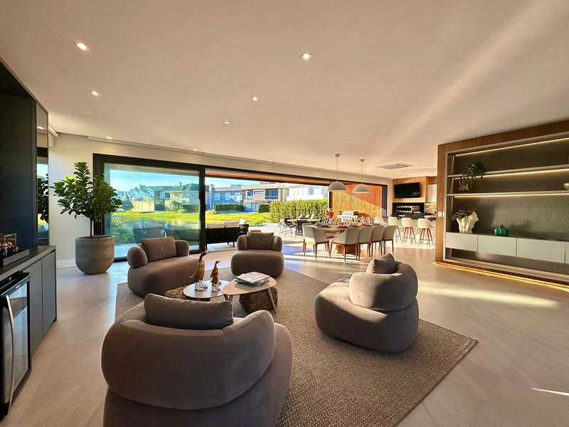 CONDOMÍNIO ENSEADA SOBRADO À VENDA COM VISTA INCRÍVEL PARA O LAGO : 6ª foto da galeria de imagens do imóvel