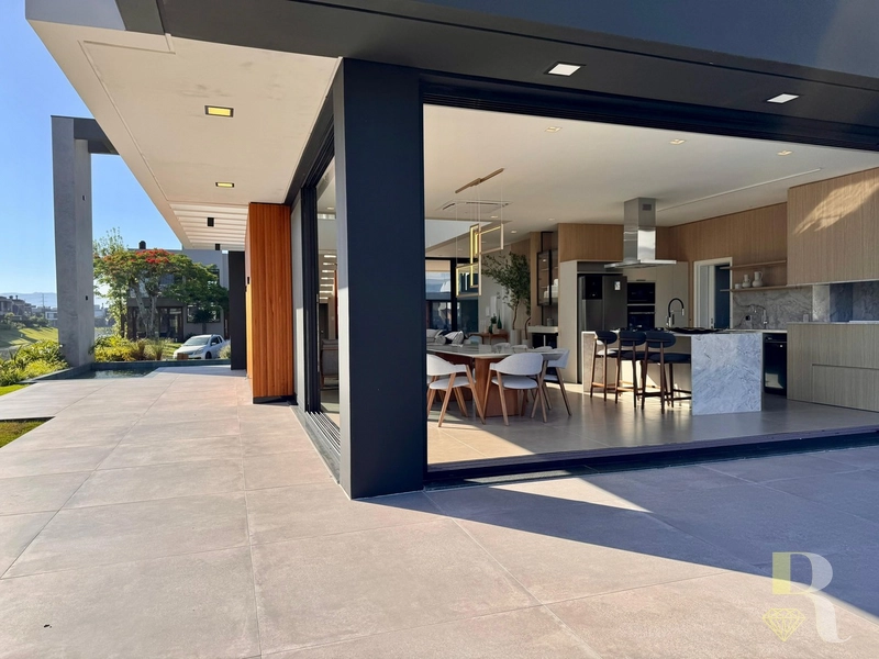 CAPAO ILHAS 5 SUITES MOBILIADA E DECORADA BEIRA LAGO: 3ª foto da galeria de imagens do imóvel