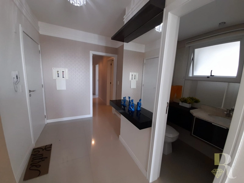 Amplo Apartamento de 3 Dormitórios na melhor localização: 1ª foto da galeria de imagens do imóvel