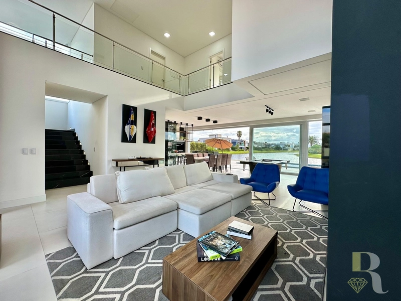 ENSEADA 5 SUÍTES BEIRA LAGO: 6ª foto da galeria de imagens do imóvel