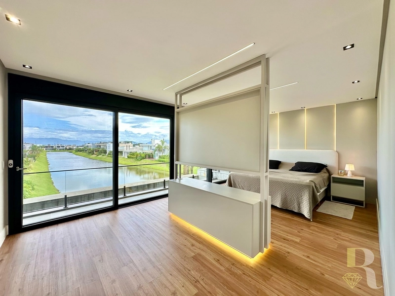 SOBRADO BEIRA LAGO NO CONDOMÍNIO CAPÃO ILHAS RESORT: 9ª foto da galeria de imagens do imóvel