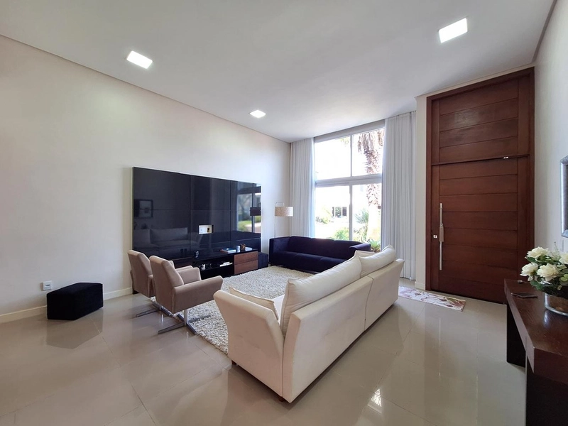 Casa Exclusiva Pronta Para Uso no Condomínio Las Palmas  : 3ª foto da galeria de imagens do imóvel