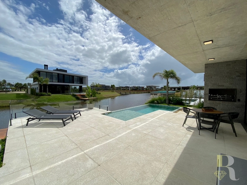 SOBRADO 5 SUITES BEIRA LAGO: 10ª foto da galeria de imagens do imóvel