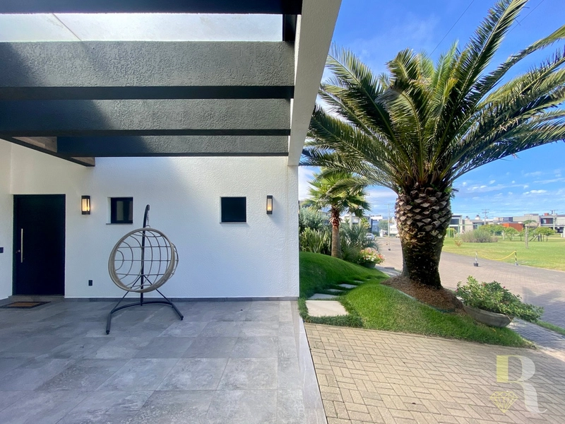 Excelente Casa Beira Lago Cond Sea Coast: 1ª foto da galeria de imagens do imóvel