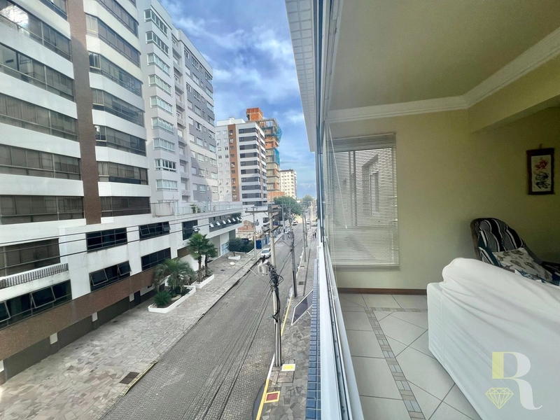 SACADÃO EM L DE ESQUINA NA MELHOR AVENIDA DA PRAIA: 9ª foto da galeria de imagens do imóvel