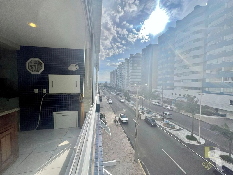 SACADÃO EM L DE ESQUINA NA MELHOR AVENIDA DA PRAIA: 10ª foto da galeria de imagens do imóvel
