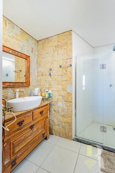 APARTAMENTO COM VISTA PARA O MAR E PRAÇA: 21ª foto da galeria de imagens do imóvel
