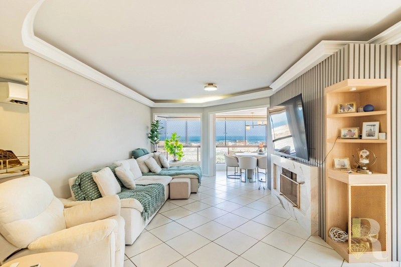 APARTAMENTO COM VISTA PARA O MAR E PRAÇA: 8ª foto da galeria de imagens do imóvel