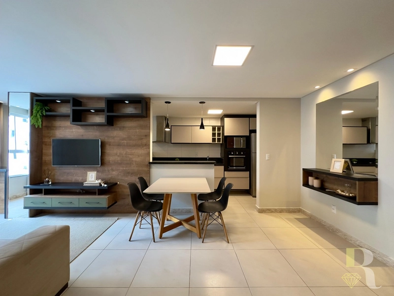 APARTAMENTO À VENDA NA NAVEGANTES COM SOL DA MANHÃ E VISTA LIBERADA!: 3ª foto da galeria de imagens do imóvel