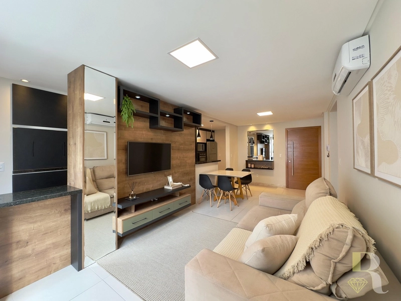 APARTAMENTO À VENDA NA NAVEGANTES COM SOL DA MANHÃ E VISTA LIBERADA!: 1ª foto da galeria de imagens do imóvel