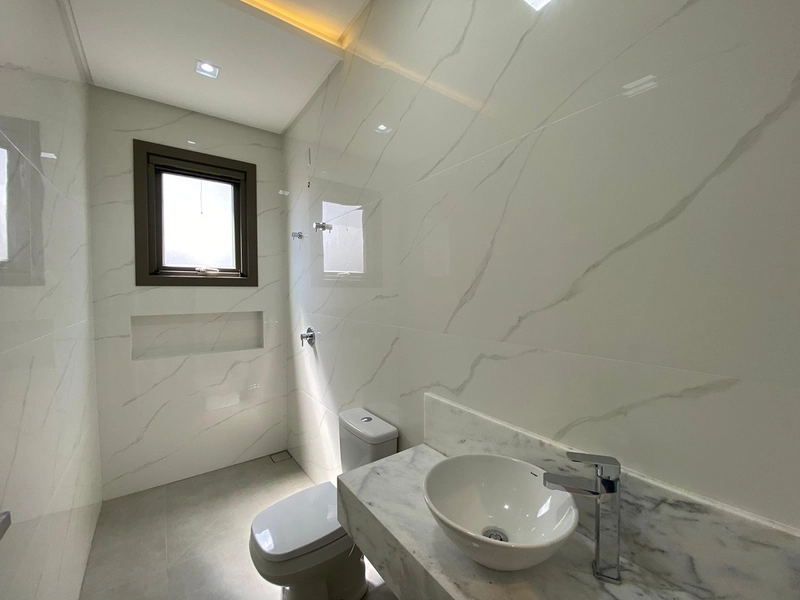 ✨ Design Moderno e Vista Deslumbrante — Casa Beira Lago no Costa Serena!: 21ª foto da galeria de imagens do imóvel