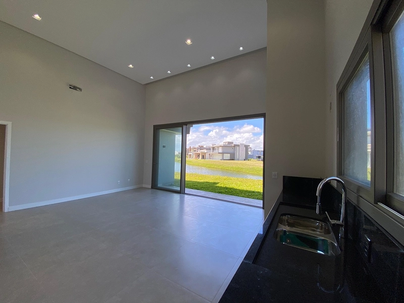 ✨ Design Moderno e Vista Deslumbrante — Casa Beira Lago no Costa Serena!: 8ª foto da galeria de imagens do imóvel