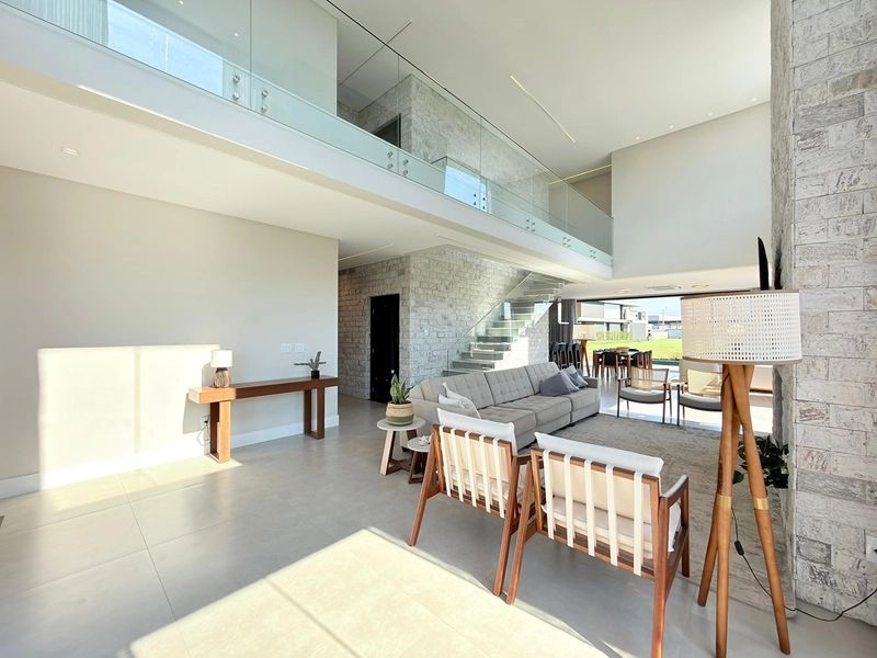 Condomínio Amare Home Resort – Sobrado de Alto Padrão com 5 Suítes | Melhor Preço do Condomínio: 3ª foto da galeria de imagens do imóvel