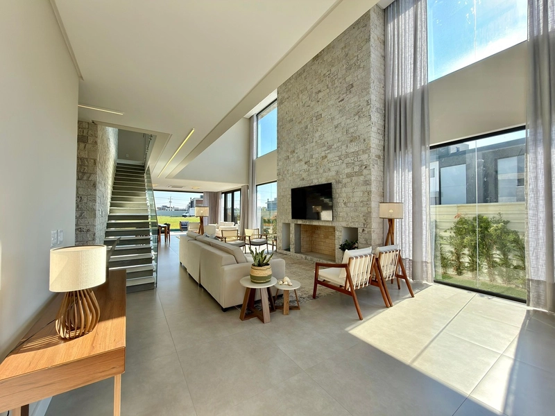 Condomínio Amare Home Resort – Sobrado de Alto Padrão com 5 Suítes | Melhor Preço do Condomínio: 2ª foto da galeria de imagens do imóvel