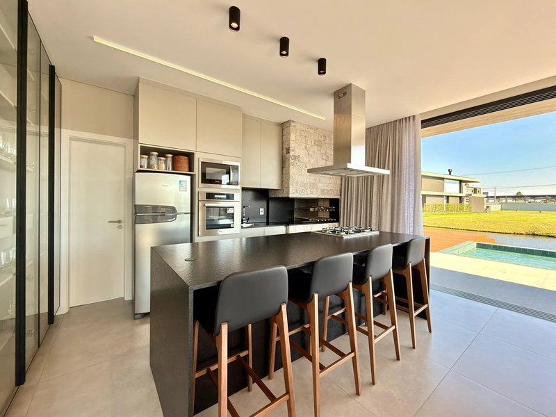 Condomínio Amare Home Resort – Sobrado de Alto Padrão com 5 Suítes | Melhor Preço do Condomínio: 14ª foto da galeria de imagens do imóvel