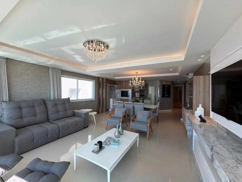 APARTAMENTO FRENTE MAR – 100% MOBILIADO: 3ª foto da galeria de imagens do imóvel