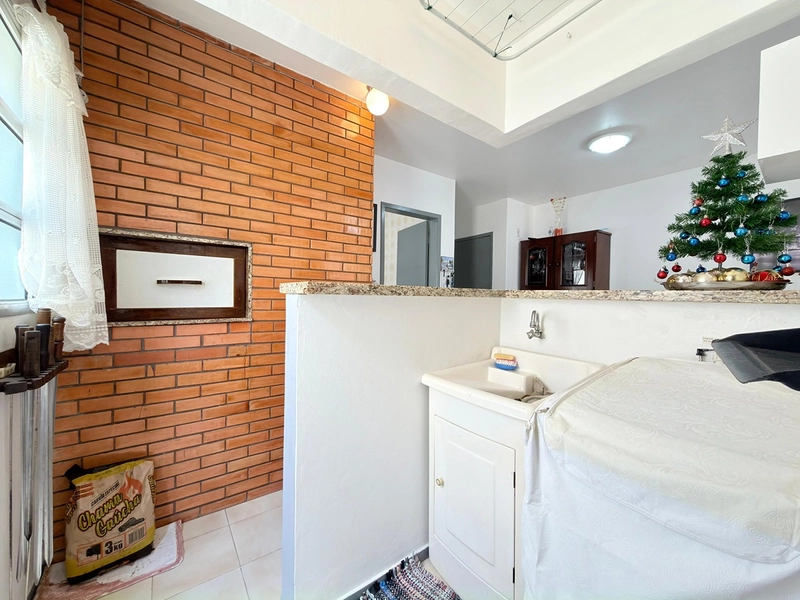 APARTAMENTO À VENDA COM VISTA PARA O MAR: 8ª foto da galeria de imagens do imóvel