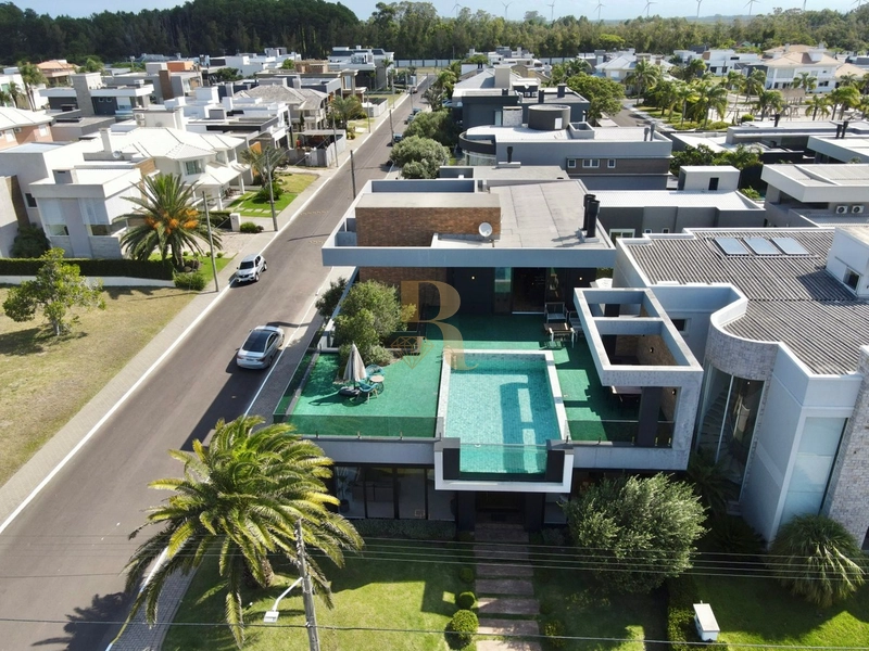 Excelente Sobrado com piscina suspensa: 23ª foto da galeria de imagens do imóvel