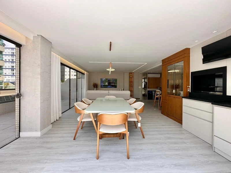 NOVIDADE À VENDA COM TERRAÇO E VISTA MAR INCRÍVEL!: 16ª foto da galeria de imagens do imóvel