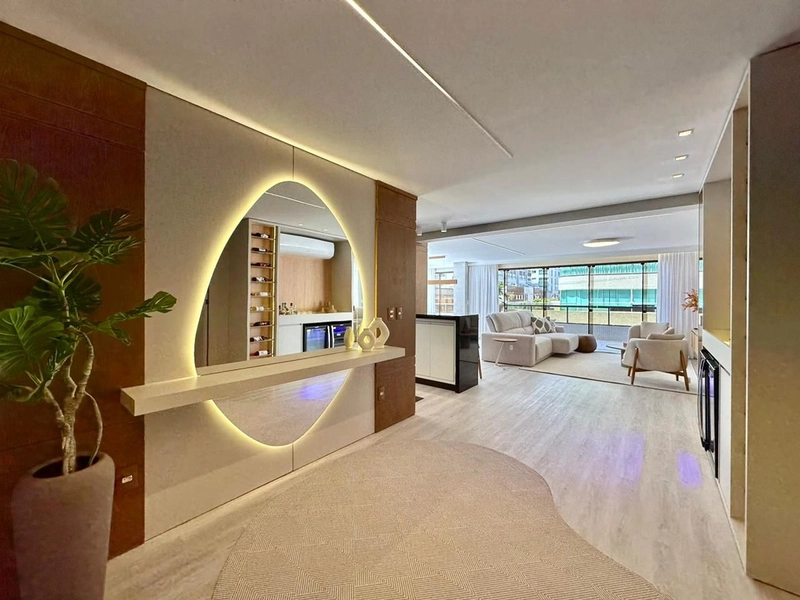 NOVIDADE À VENDA COM TERRAÇO E VISTA MAR INCRÍVEL!: 2ª foto da galeria de imagens do imóvel