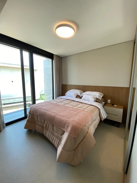 Alto padrão à beira do lago no Condomínio Enseada: 14ª foto da galeria de imagens do imóvel