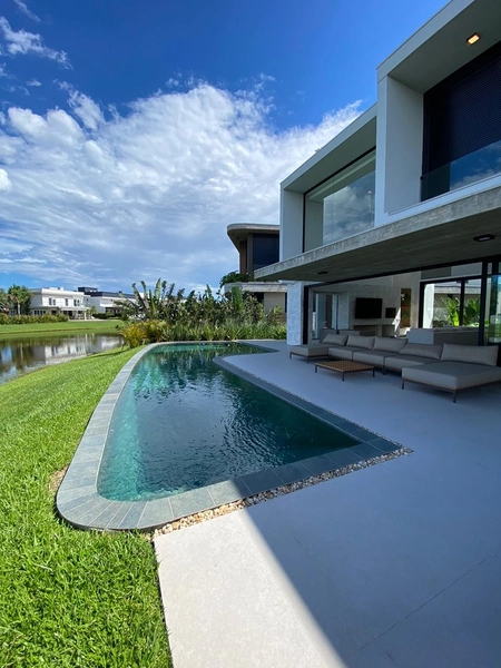 Alto padrão à beira do lago no Condomínio Enseada: 28ª foto da galeria de imagens do imóvel