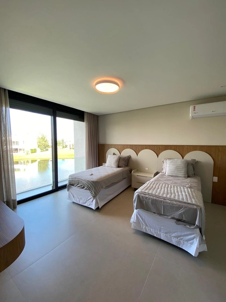 Alto padrão à beira do lago no Condomínio Enseada: 22ª foto da galeria de imagens do imóvel