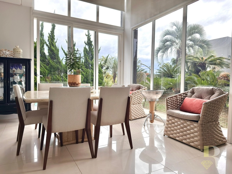 SOBRADO 4 SUITES EM 100X : 10ª foto da galeria de imagens do imóvel