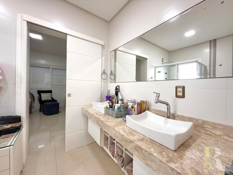 SOBRADO 4 SUITES EM 100X : 19ª foto da galeria de imagens do imóvel