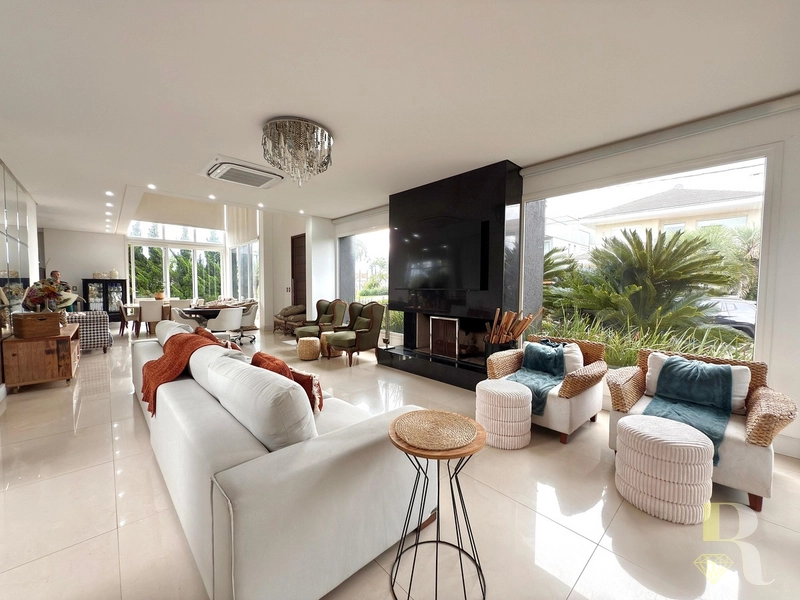 SOBRADO 4 SUITES EM 100X : 6ª foto da galeria de imagens do imóvel