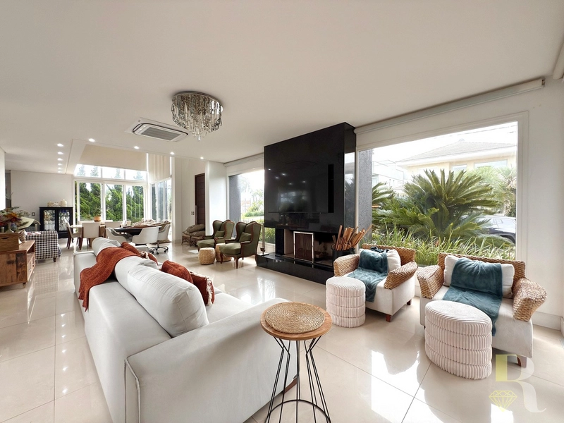 SOBRADO 4 SUITES EM 100X : 7ª foto da galeria de imagens do imóvel