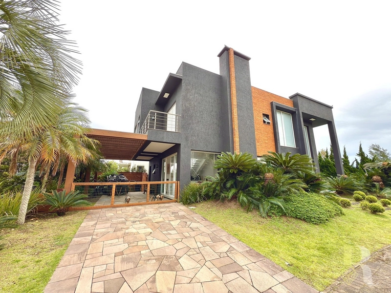 SOBRADO 4 SUITES EM 100X : 3ª foto da galeria de imagens do imóvel