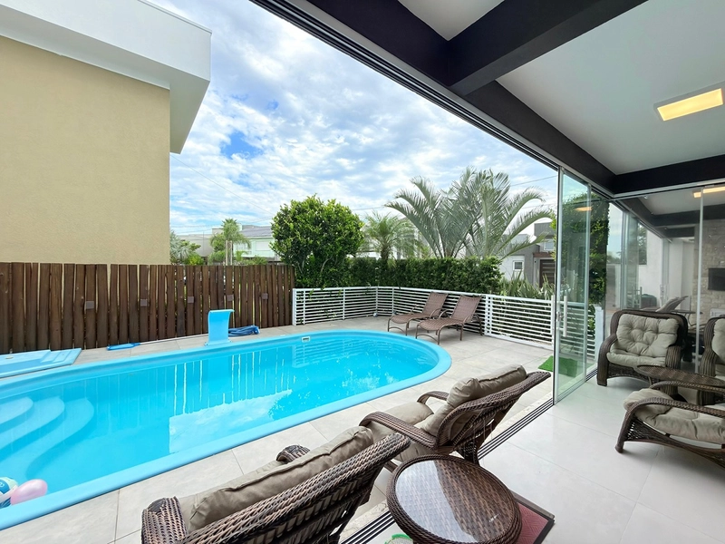 Condomínio Las Palmas – Sobrado de Esquina com 4 Suítes | Mobiliado e Decorado: 26ª foto da galeria de imagens do imóvel