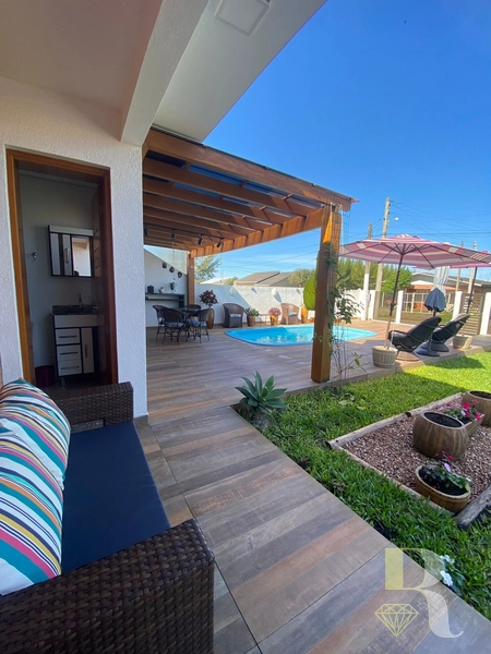Casa com piscina, 1 Quadra do mar, espetacular: 13ª foto da galeria de imagens do imóvel