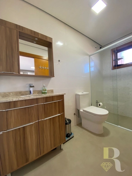 Casa com piscina, 1 Quadra do mar, espetacular: 25ª foto da galeria de imagens do imóvel