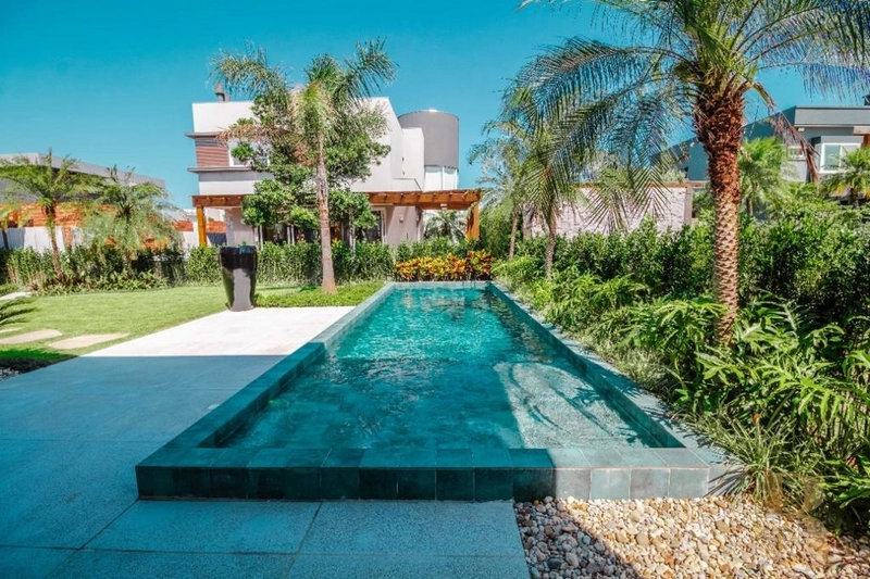 MAGNIFICA CASA NO CONDOMÍNIO VELAS DA MARINA: 2ª foto da galeria de imagens do imóvel