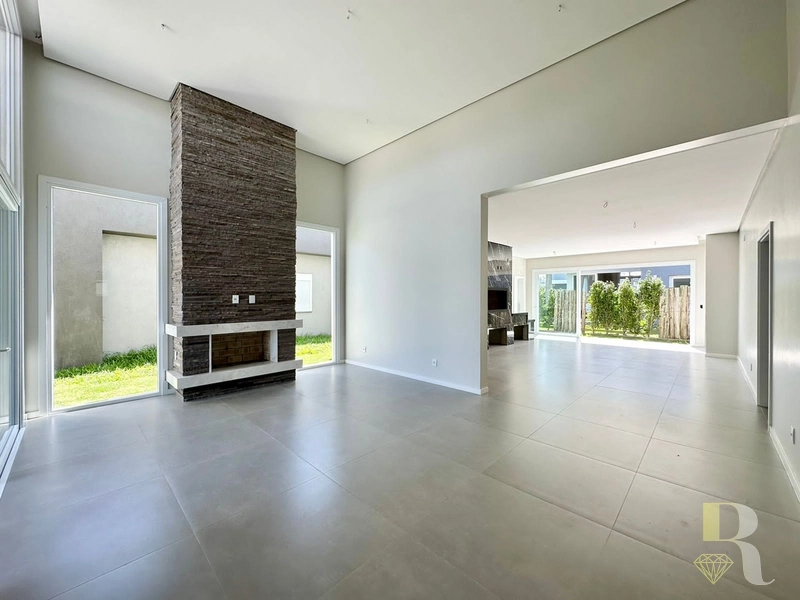 CASA NOVA 3 SUITES COND. DUBAI: 6ª foto da galeria de imagens do imóvel