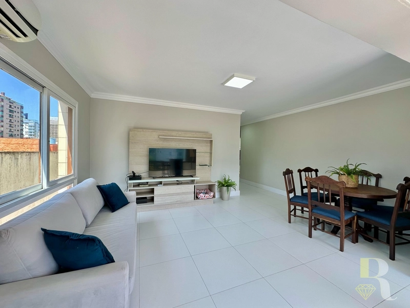 APARTAMENTO COM SACADA DE FRENTE SOL DA MANHÃ À VENDA!: 2ª foto da galeria de imagens do imóvel