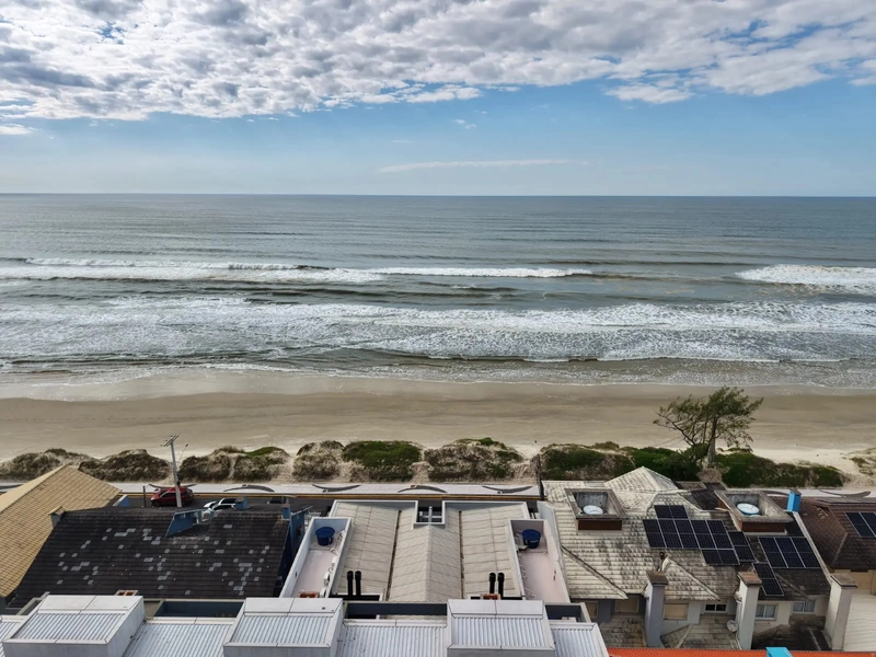 SOBRADO A BEIRA MAR À VENDA: 2ª foto da galeria de imagens do imóvel
