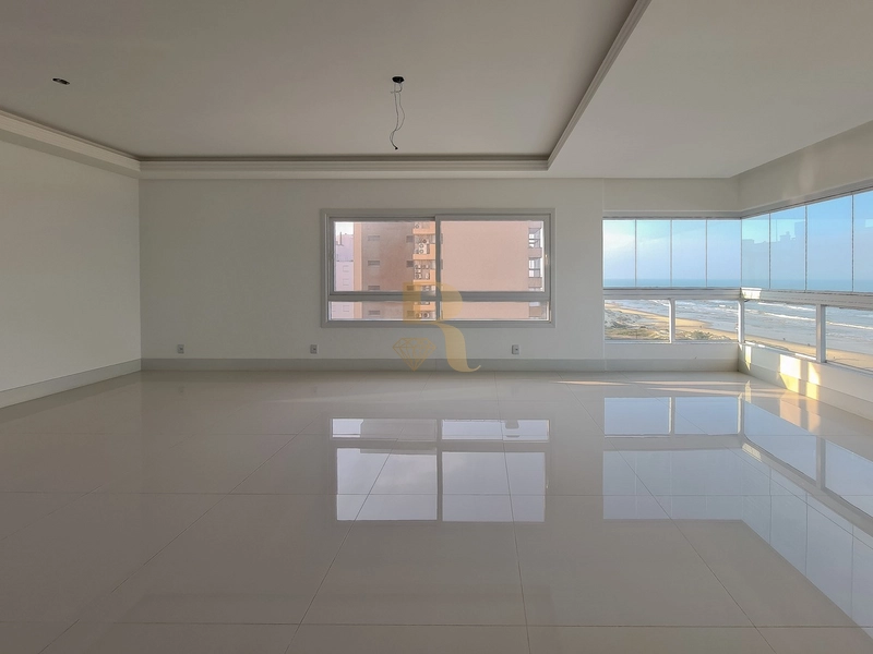Apartamento 4 dormitórios diferenciado beira mar!: 1ª foto da galeria de imagens do imóvel