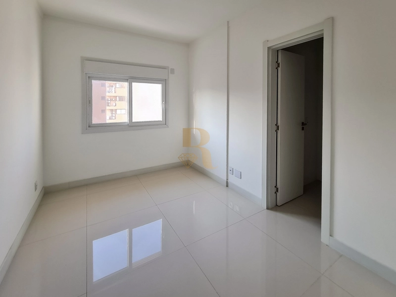 Apartamento 4 dormitórios diferenciado beira mar!: 4ª foto da galeria de imagens do imóvel