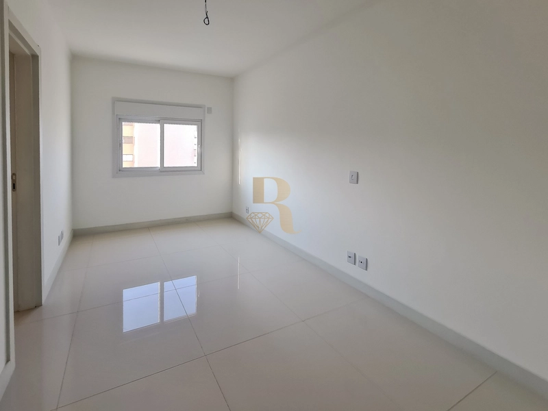 Apartamento 4 dormitórios diferenciado beira mar!: 2ª foto da galeria de imagens do imóvel