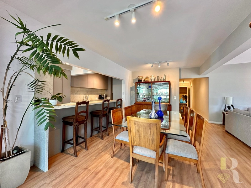 Apartamento 4 dormitorios 2 vagas vista mar e infra: 7ª foto da galeria de imagens do imóvel