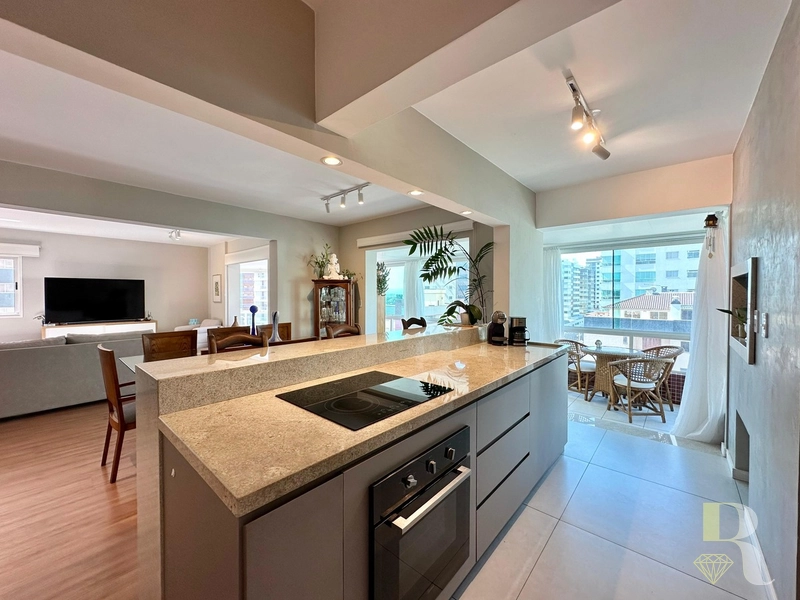 Apartamento 4 dormitorios 2 vagas vista mar e infra: 12ª foto da galeria de imagens do imóvel