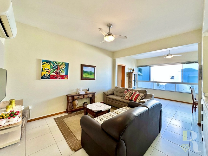 APARTAMENTO COM SACADA COM VISTA LIBERADA À VENDA!: 2ª foto da galeria de imagens do imóvel