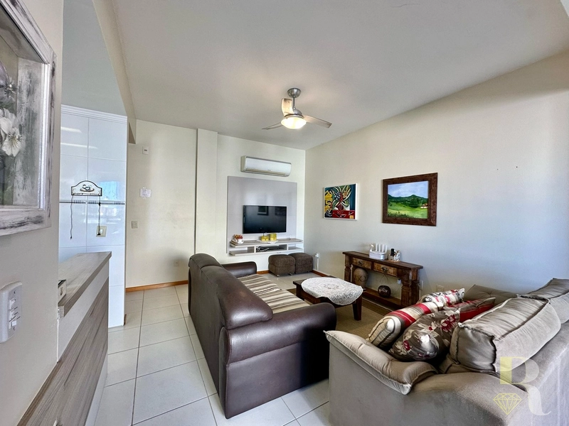 APARTAMENTO COM SACADA COM VISTA LIBERADA À VENDA!: 3ª foto da galeria de imagens do imóvel