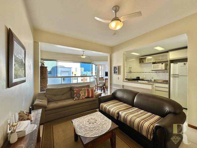 APARTAMENTO COM SACADA COM VISTA LIBERADA À VENDA!: 1ª foto da galeria de imagens do imóvel