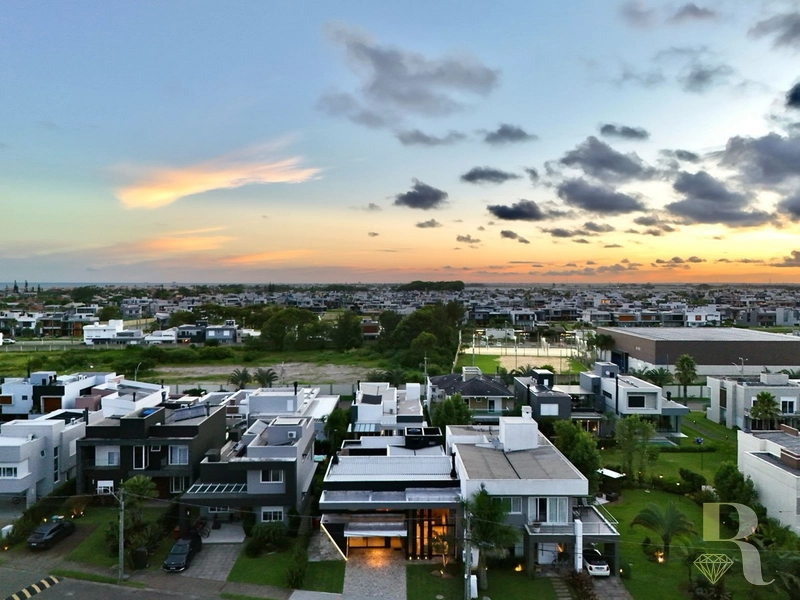 Excelente casa Cond Sea Coast: 27ª foto da galeria de imagens do imóvel