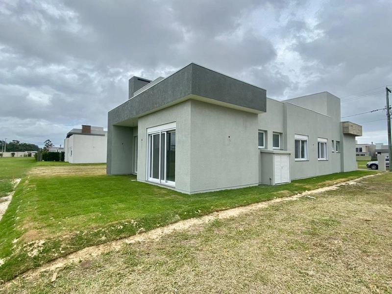 Linda Casa Cond Fechado no Coração de Capão: 14ª foto da galeria de imagens do imóvel
