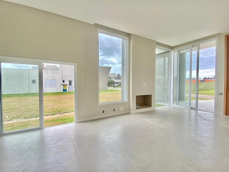 Linda Casa Cond Fechado no Coração de Capão: 13ª foto da galeria de imagens do imóvel